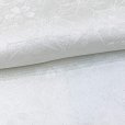 画像8: 絵羽柄の振袖 正絹 Sサイズ振袖 刺繍入り 成人式 十三参りに【白ｘ緑、桜と牡丹】