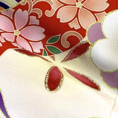 画像7: 七五三 着物 7歳 女の子 式部浪漫ブランド 絵羽柄の着物 四つ身 子供振袖  合繊 襦袢付き【グレー系、梅】