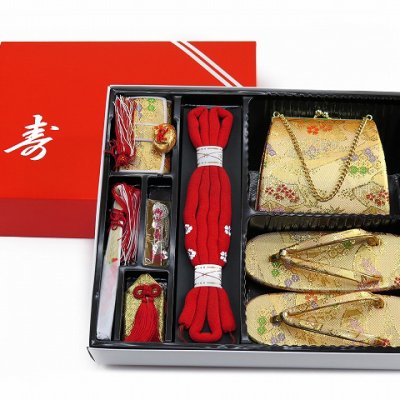 画像8: 七五三 着物 女の子 フルセット 総柄の女の子用 子供着物 結び帯コーデセット(合繊)【薄紫系、矢羽に桜】