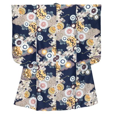 画像2: 七五三 着物 2025年新作 7歳 女の子用 小紋柄 四つ身 単品 子供着物(合繊) 襦袢付き【紺地、雲どりに鞠・菊】
