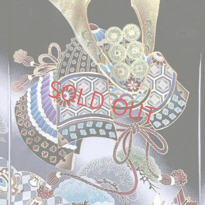 画像3: お宮参り 男の子 着物 正絹  赤ちゃんのお祝い着 (初着 産着） 熨斗目 襦袢付き【黒地、真田六文銭兜】