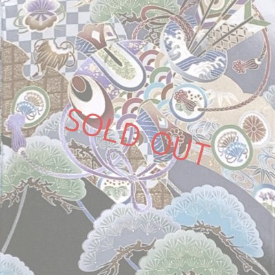 画像4: お宮参り 男の子 着物 正絹  赤ちゃんのお祝い着 (初着 産着） 熨斗目 襦袢付き【黒地、真田六文銭兜】