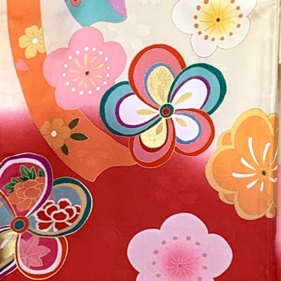 画像4: お宮参り 着物 女の子 赤ちゃんのお祝い着 日本製 友禅 産着 初着 正絹 襦袢付き【クリーム、ねじ梅】