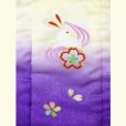 画像3: 七五三 着物 3歳女の子 刺繍柄の被布コート－単品(合繊)【黄色＆紫、うさぎと流水】 (3)