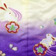画像4: 七五三 着物 3歳女の子 刺繍柄の被布コート－単品(合繊)【黄色＆紫、うさぎと流水】 (4)