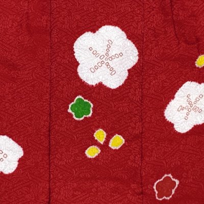 画像4: 七五三 三歳 女の子 被布セット 正絹被布コート 草履 巾着 足袋 4点コーデセット【赤、梅】