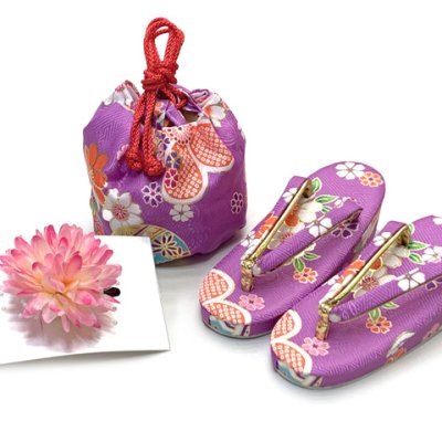 画像8: 七五三 3歳 着物 セット 女の子 被布セット 古典柄の着物 被布コートセット【紫ぼかし、花柄】