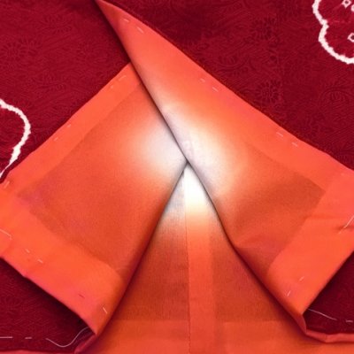 画像8: ≪１点限り！ オリジナル・コーディネートセット≫七五三 3歳 着物 セット 女の子 被布セット 女の子 正絹 本絞り 刺繍柄の被布コート・着物 フルセット【ピンクｘ赤、鈴】