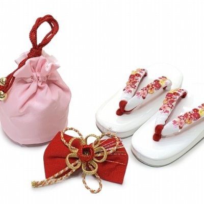 画像9: ≪１点限り！ オリジナル・コーディネートセット≫七五三 3歳 着物 セット 女の子 被布セット 正絹 友禅柄被布コート・着物 フルセット【クリーム色ｘピンク、ねじり梅に宝】