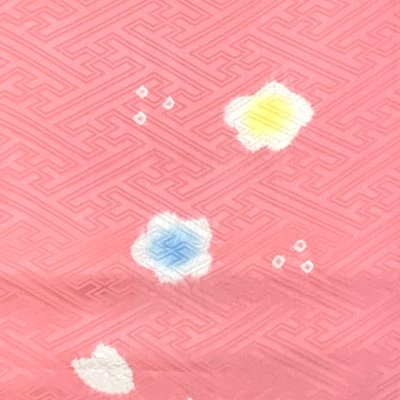 画像3: 七五三 7歳 着物 女の子用 日本製 正絹 本絞り 手描き友禅 絵羽付け 金駒刺繍 四つ身の着物【ピンク、鈴】