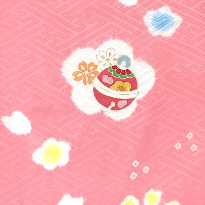 画像4: 七五三 7歳 着物 女の子用 日本製 正絹 本絞り 手描き友禅 絵羽付け 金駒刺繍 四つ身の着物【ピンク、鈴】