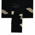 画像3: お宮参り 男の子 着物 正絹 刺繍柄 日本製 赤ちゃんのお祝い着 初着 産着 襦袢付き【黒地、鷹と富士】
