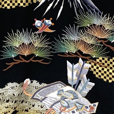 画像5: お宮参り 男の子 着物 正絹 刺繍柄 日本製 赤ちゃんのお祝い着 初着 産着 襦袢付き【黒地、宝船と富士】