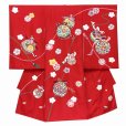 画像2: お宮参り 着物 女の子 日本製  手描き 刺繍入り 高級 赤ちゃんのお祝い着 初着 襦袢付き【赤、二つ鈴に梅】