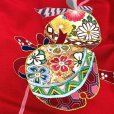画像6: お宮参り 着物 女の子 日本製  手描き 刺繍入り 高級 赤ちゃんのお祝い着 初着 襦袢付き【赤、二つ鈴に梅】