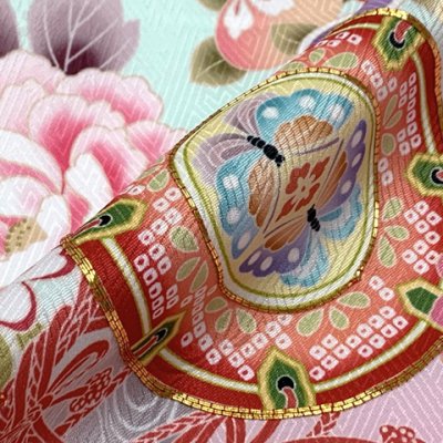 画像7: 七五三 着物 2025年新作 7歳 絵羽柄の四つ身の子供着物(合繊) 単品【水色ｘピンク、鼓・花爛漫】