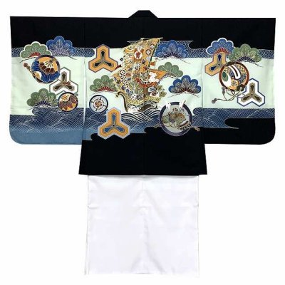 画像2: 七五三 5歳 男の子 刺繍入り 着物アンサンブル 合繊 襦袢付き【黒×白、松に宝船】