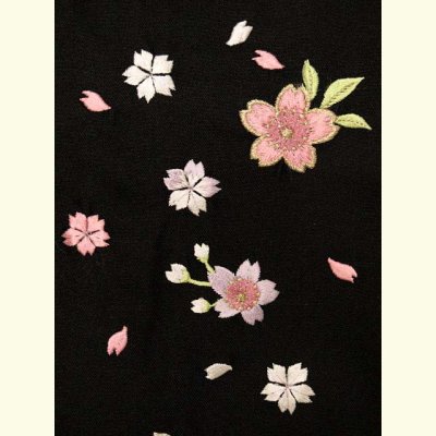 画像3: 七五三 3歳女の子用 桜刺繍の子供袴【黒】 紐下丈55cm(100サイズ)