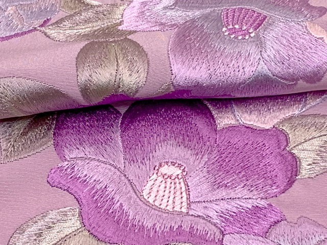 半衿 振袖に 華やかな刺繍入りの半襟 合繊 日本製 変わり色【薄紫、椿】