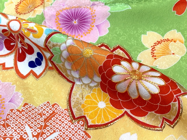 ●　正絹　小紋　桜　刺しゅう　着物