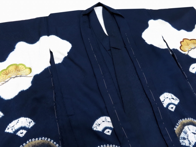 七五三 着物 5歳 男の子 日本製 正絹 本絞り 総刺繍柄の羽織 着物 アンサンブル【紺 鷹に松】