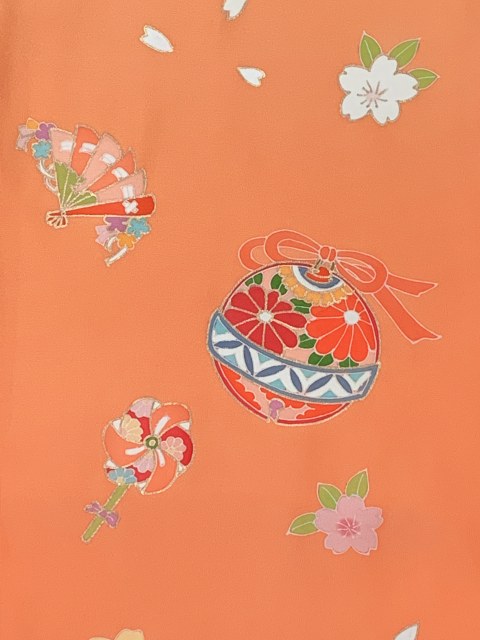 七五三 7歳 女の子用 日本製 正絹 金駒刺繍 絵羽付け 四つ身の着物 ...