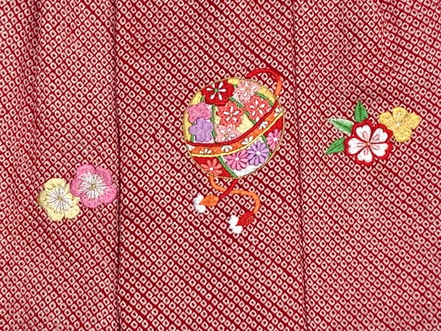 被布コート ３歳女の子用 日本製 正絹 総絞り 鹿の子 刺繍柄の高級被布