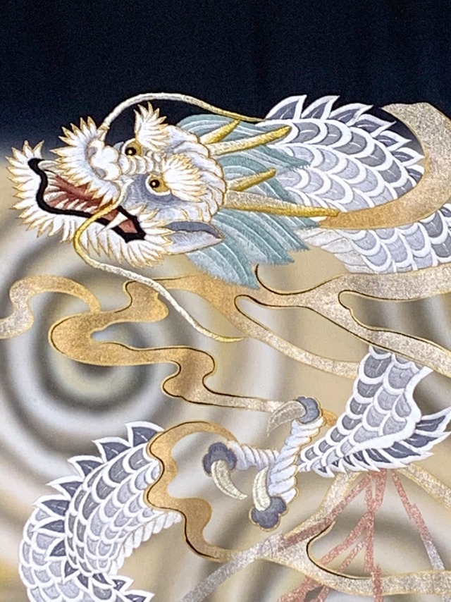 世界的に有名な 龍模様紋付男児着物（長襦袢・内袖）産着 | artfive.co.jp