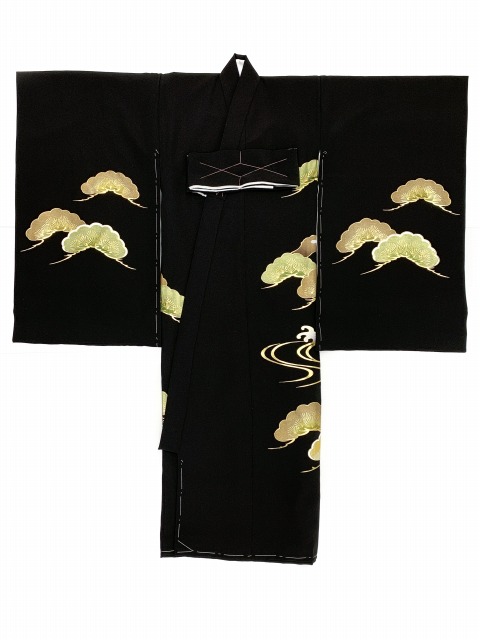 お宮参り 男の子 着物 正絹 刺繍柄 日本製 赤ちゃんのお祝い着 （初着 産着） 襦袢付き【黒地、鷹と帷子】