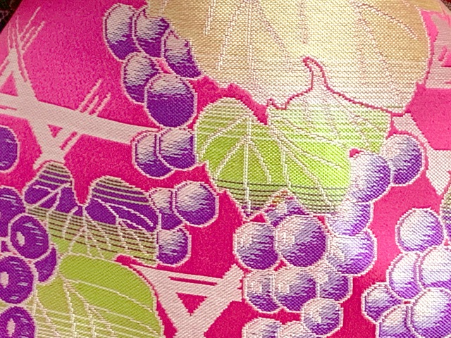 七五三 正絹 結び帯 7歳 女の子 作り帯 単品 日本製【濃ピンク、豊穣神ティケの葡萄】