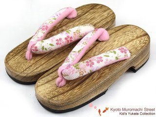 子供浴衣に　女の子の下駄(16cm～21cm)を36点追加しました。
