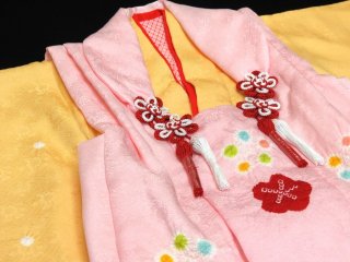 国産・本絞りの七五三 3歳女の子用のお祝い着を追加しました。
