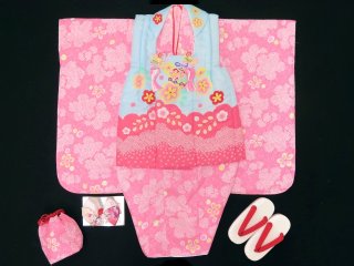 七五三 3歳女の子用 被布コートセットを12点追加しました。