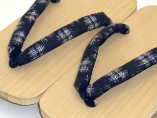 男性用 二本歯の下駄を４点追加しました。