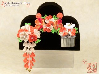 七五三“鈴音屋”のちりめん摘みの簪・髪飾り３点セットを7点追加しました。