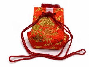 画像9: お宮参り よだれかけ 帽子セット 初着 産着 刺繍入り 涎かけ 帽子 小物 女の子 4点セット 化繊 日本製【薄ピンク、鶴】 (9)