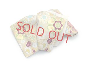 画像5: 振袖用袋帯 成人式に 日本製 六通柄 華やかな柄の袋帯(合繊) 仕立て上がり【ゴールド系、華様紋】 (5)