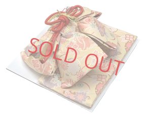 画像8: 七五三 7歳 女の子 着物フルセット 正絹 日本製 金駒刺繍 手描き 四つ身着物と結び帯 コーデセット【ピンク、鈴と桜】 (8)