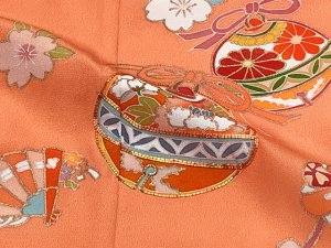 画像3: 七五三 7歳 女の子 着物セット 正絹 絵羽付け 金駒刺繍 子供着物と結び帯 コーディネートセット【オレンジ系、鈴】 (3)