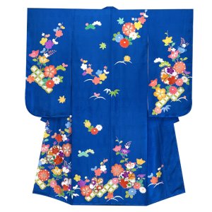 画像2: 七五三 着物 正絹 フルセット 7歳 女の子  手描 盛金加工 金駒刺繍 古典柄 絵羽付け着物と結び帯セット【群青、松竹梅】 (2)