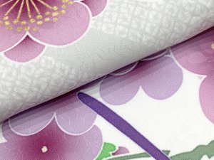 画像6: ジュニアサイズ 振袖 小紋柄 150サイズ 合繊　お正月 卒業式袴に【白地ｘ銀灰、雪輪と水引き】 (6)