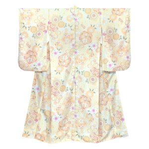 画像2: ジュニアサイズ 振袖 小紋柄 150サイズ 合繊　お正月 卒業式袴に【淡イエロー系、鞠と菊】 (2)