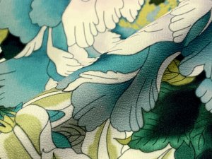 画像5: ジュニアサイズ 振袖 小紋柄 150サイズ 合繊　お正月 卒業式袴に【生成りｘ青緑系、花車】 (5)