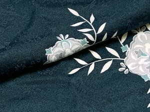 画像4: 和装エプロン 着物エプロン 携帯エプロン ミニポーチ付き 和装での会食に【鉄紺色、華様紋】 (4)