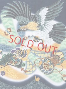 画像3: 七五三 お正月 節句などに 5歳 男の子用 羽織 単品（合繊） ※羽織紐付き【紺、鷹に束ね熨斗・鼓】 (3)