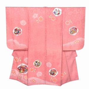 画像2: 七五三 着物 3歳 女の子 フルセット 正絹 本絞り 友禅柄 三つ身の絵羽着物 小寸結び帯・小物セット【ピンク、鈴と梅・糸車】 (2)