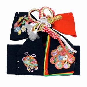 画像5: 七五三 着物 3歳 女の子 フルセット 正絹 本絞り 友禅柄 三つ身の絵羽着物 小寸結び帯・小物セット【淡黄色、鞠】 (5)