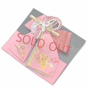 画像6: 七五三 着物 3歳 女の子 フルセット 正絹 友禅柄 三つ身の絵羽着物 小寸結び帯・小物セット【赤、桜】 (6)