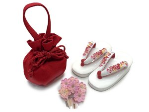 画像11: 【ちょっと訳あり品】七五三 着物 3歳 正絹 フルセット 女の子 友禅 絵羽柄の着物 被布セット【赤ｘ黄色、梅】 (11)