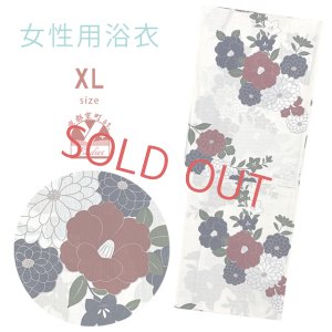 画像1: 綿麻浴衣 レディース XLサイズ 高身長向け 大きめサイズ ゆかた【生成り、椿と菊】 (1)